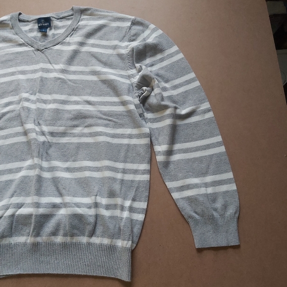 Old Navy Striped Long Sleeve Shirt V-Neck Sweater - Picture 2 of 7